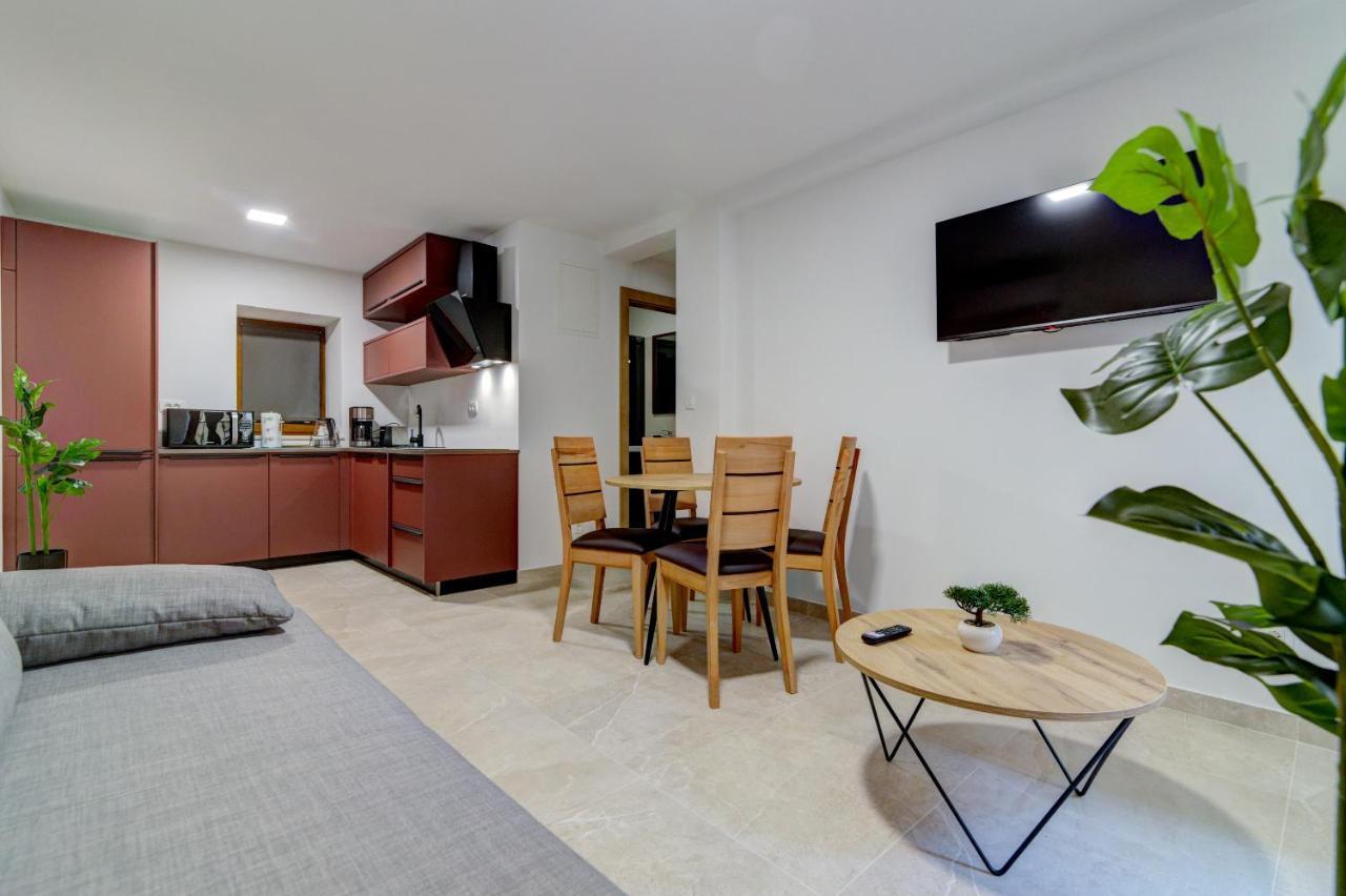Rote Zora Apartment Senj  Ngoại thất bức ảnh