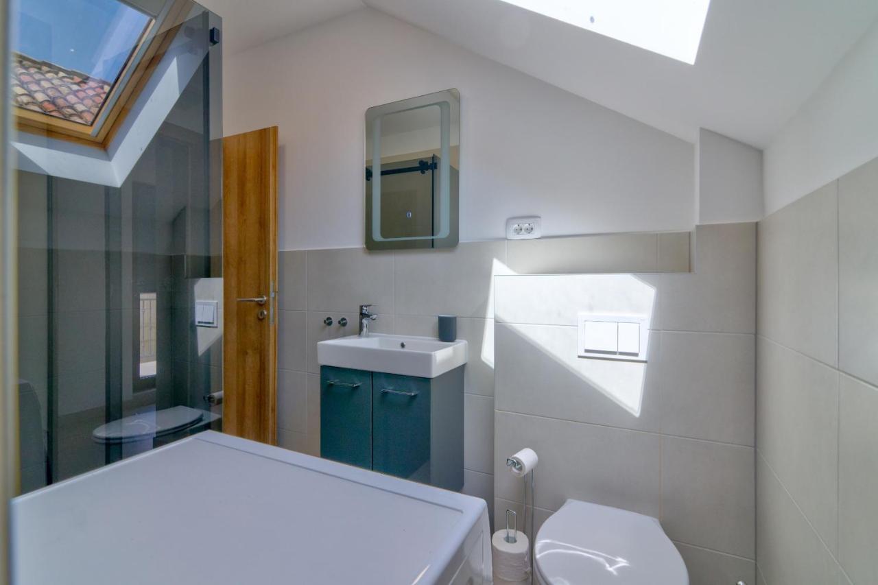 Rote Zora Apartment Senj  Ngoại thất bức ảnh