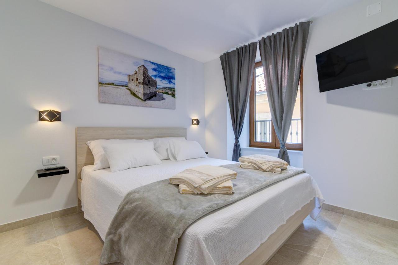 Rote Zora Apartment Senj  Ngoại thất bức ảnh