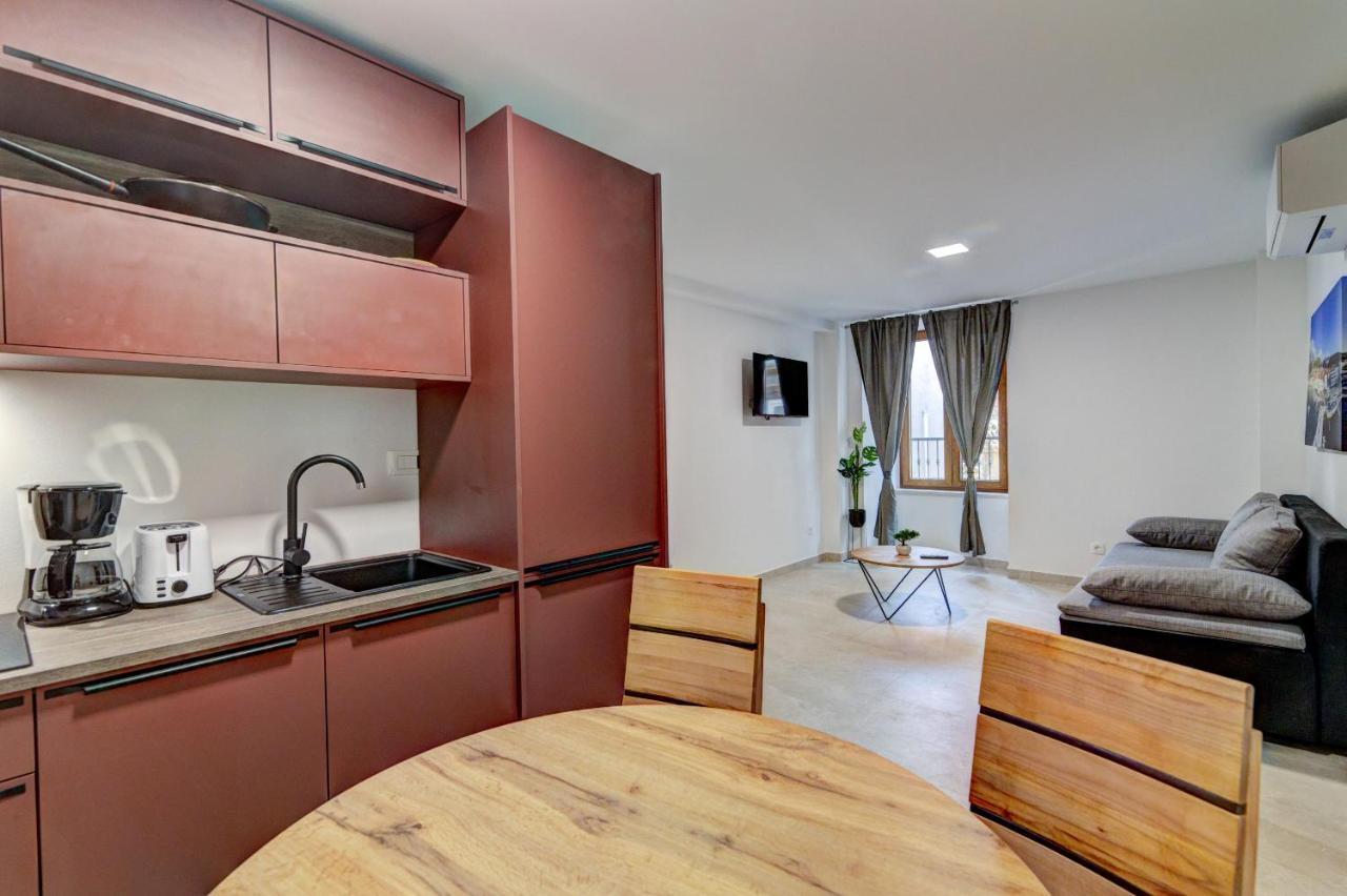 Rote Zora Apartment Senj  Ngoại thất bức ảnh