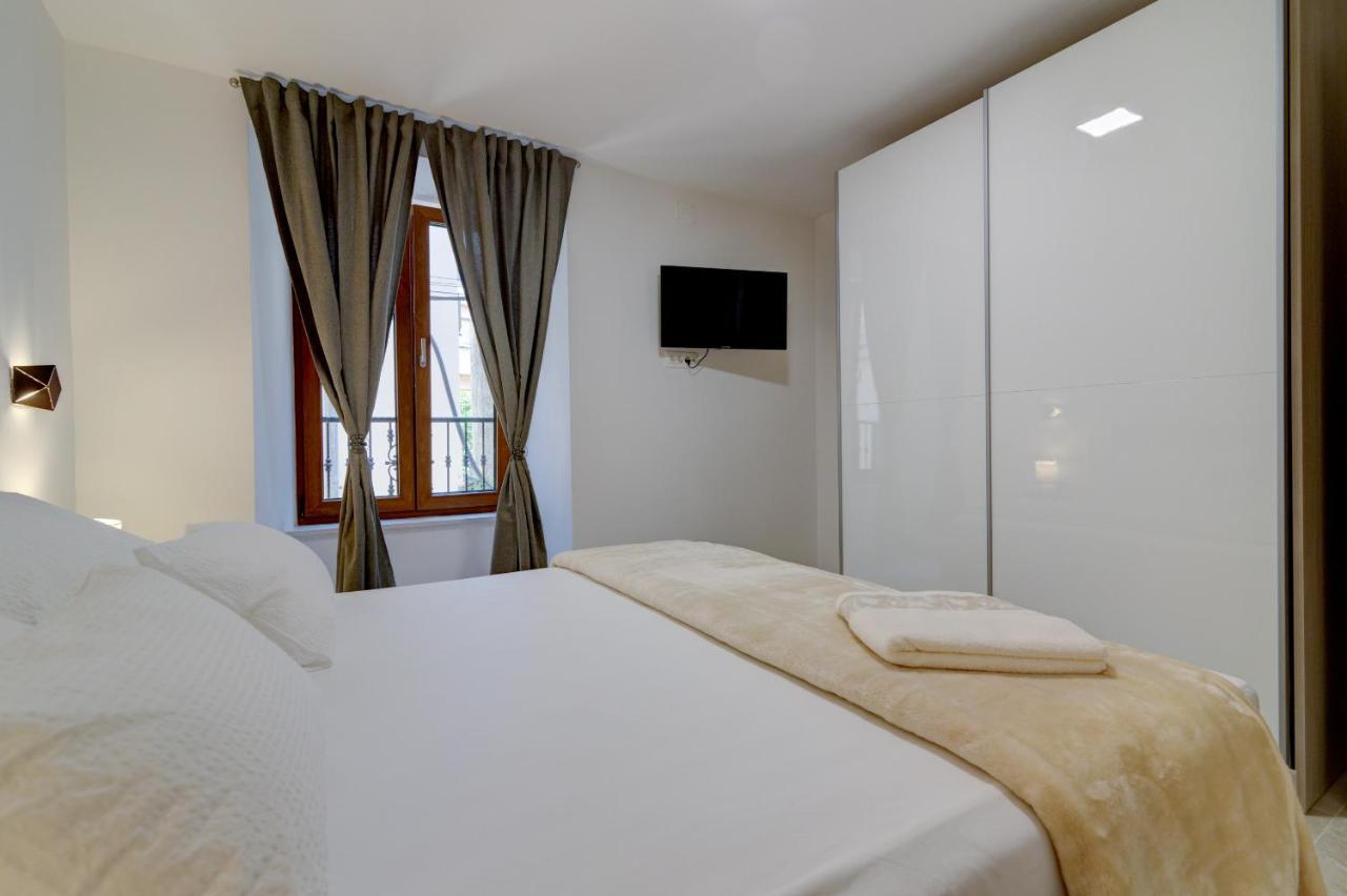 Rote Zora Apartment Senj  Ngoại thất bức ảnh