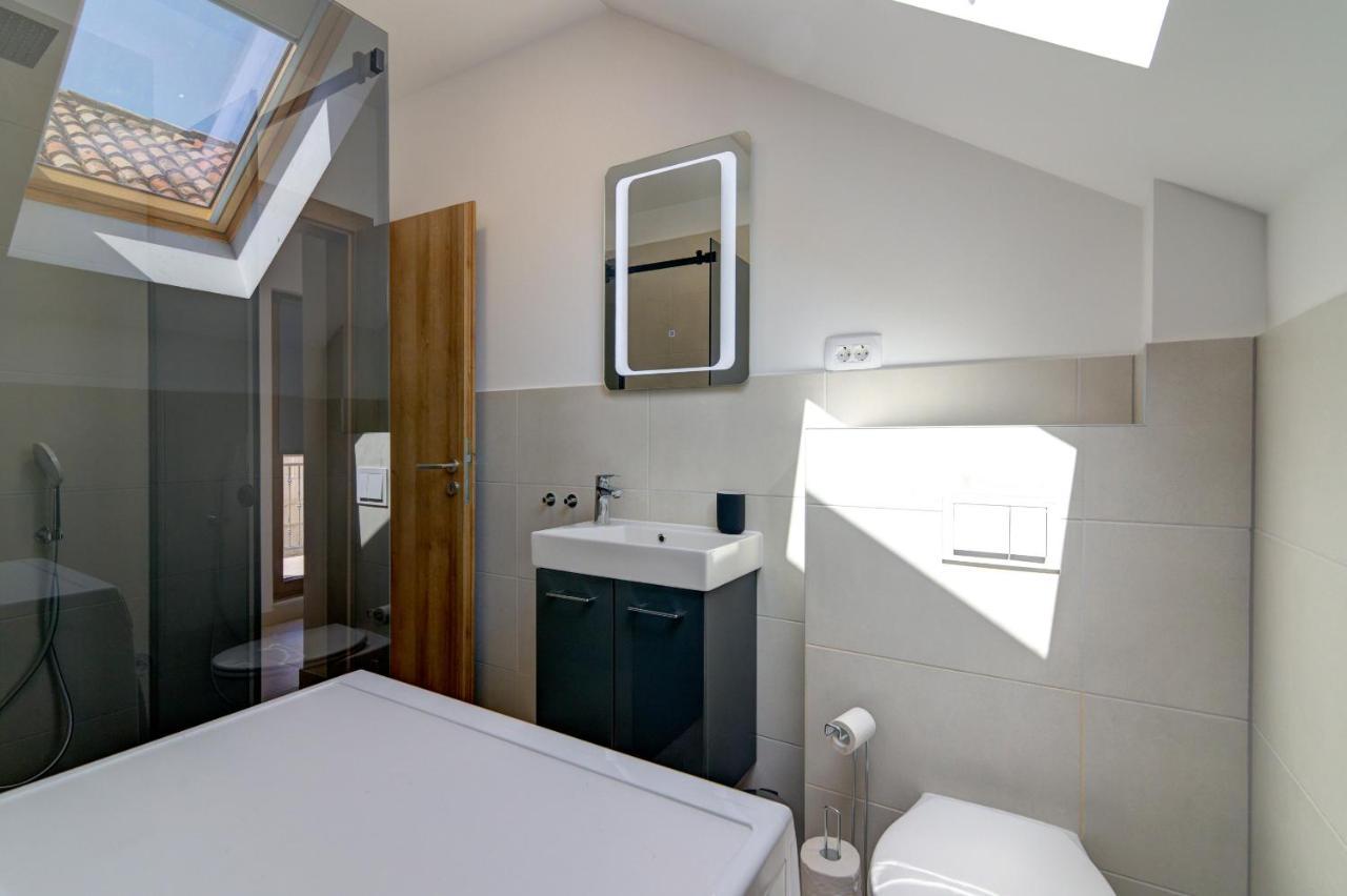 Rote Zora Apartment Senj  Ngoại thất bức ảnh