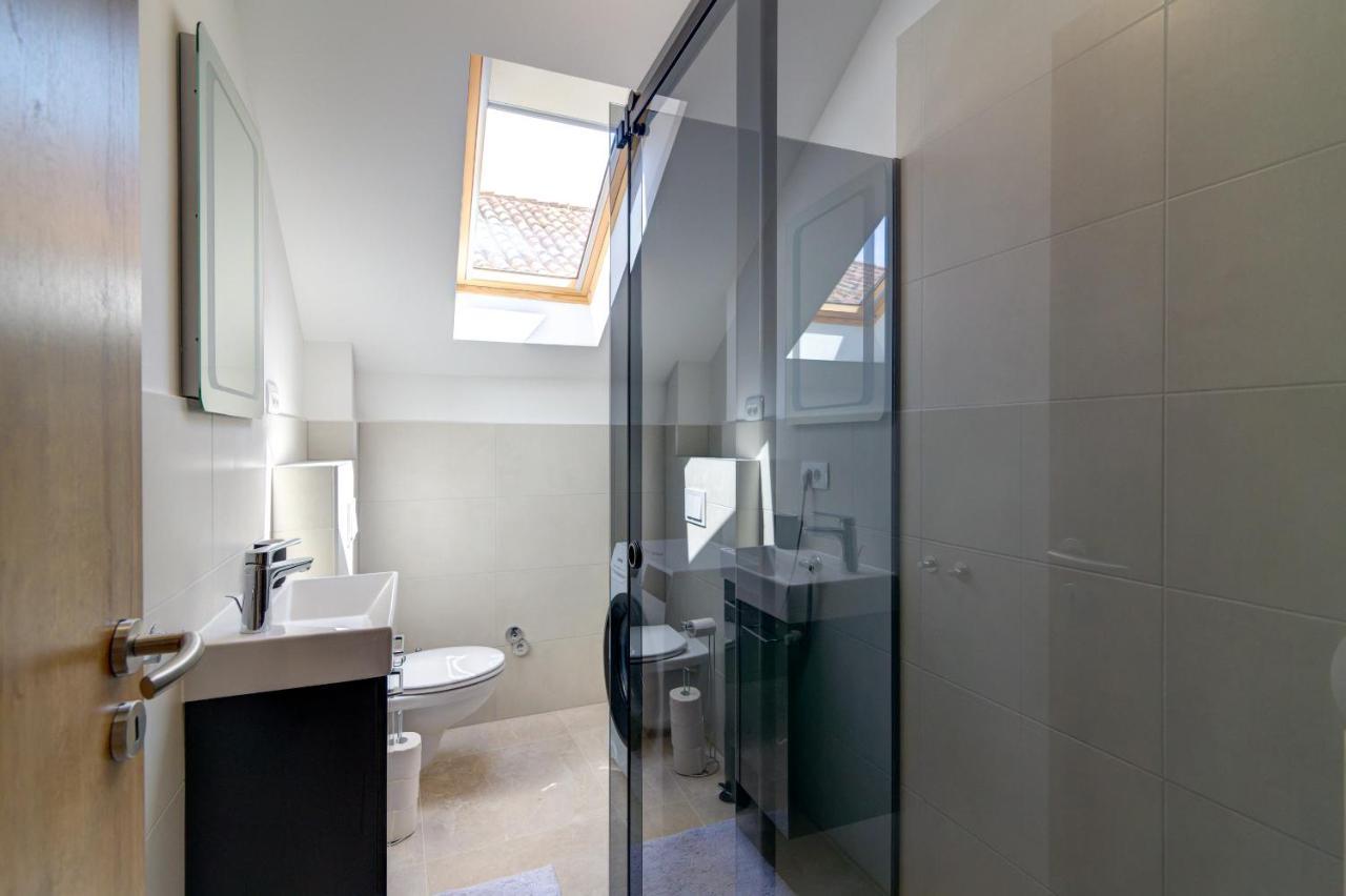 Rote Zora Apartment Senj  Ngoại thất bức ảnh